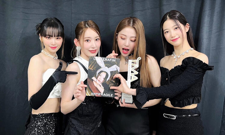 221008 - The Fact Music Awards [EC absent coz covid]